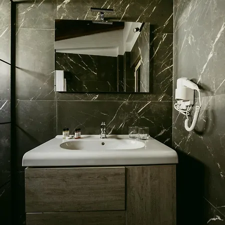 Loredan 酒店 Shkodër